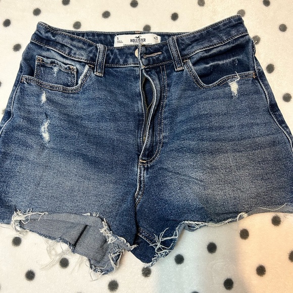 American Eagle ,Denim forum, Hollister shorts - Picture 4 of 6